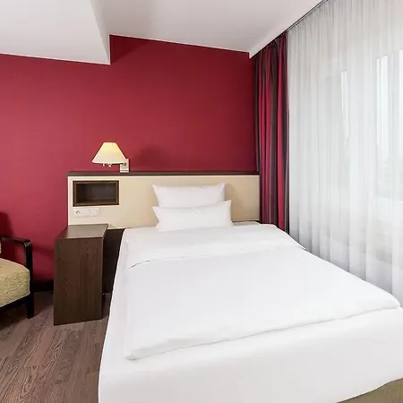 إن إتش كوليكشن ميونخ بافاريا فندق