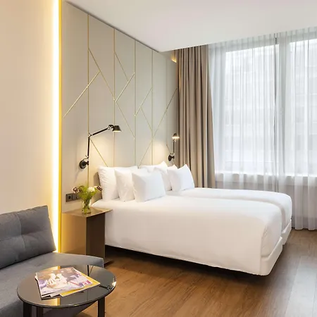 Hotel Nh Collection Bavaria 4*